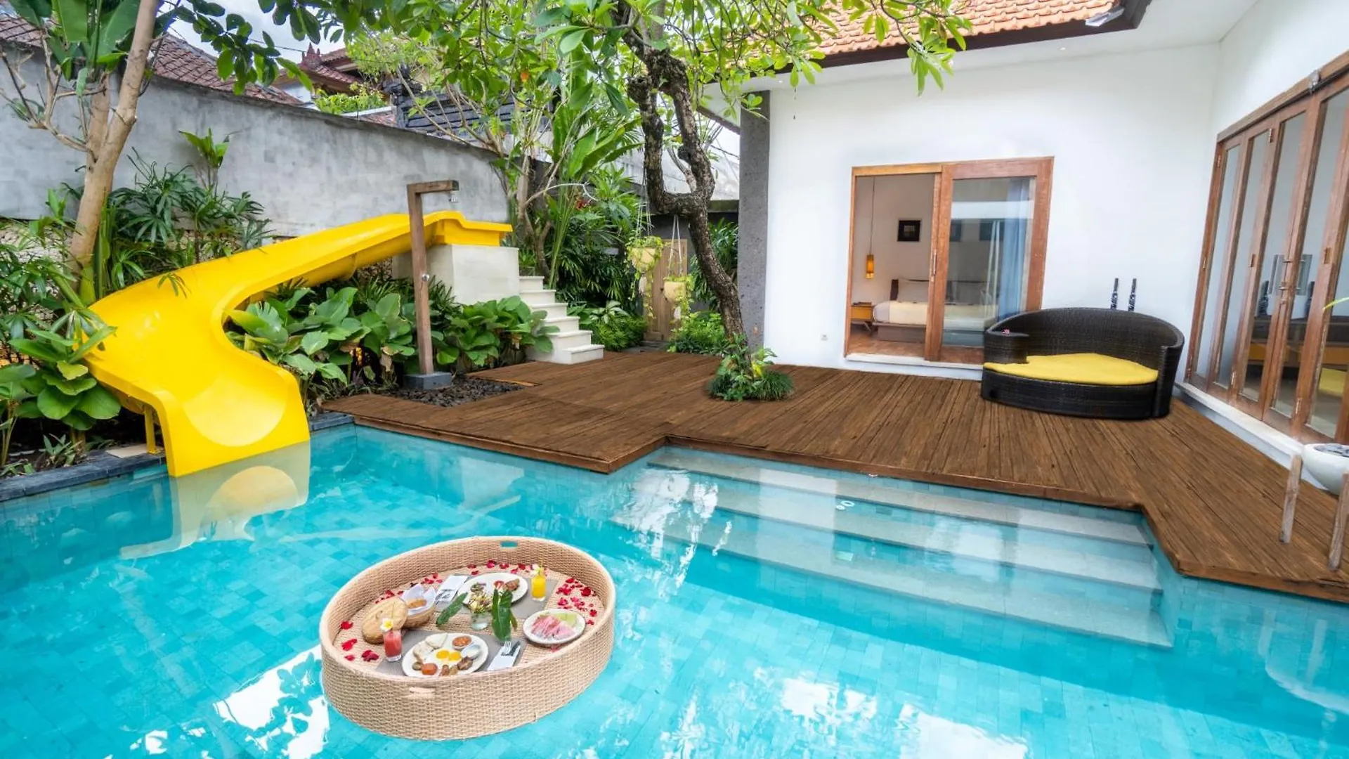 La Mira Villa Seminyak By Ini Vie Hospitality contacts