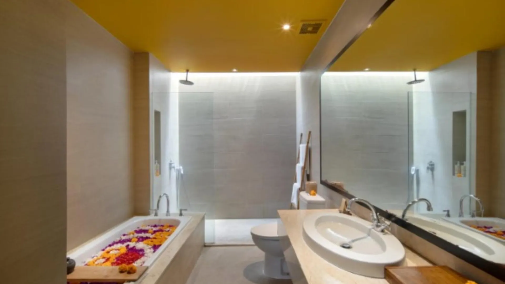 La Mira Villa Seminyak By Ini Vie Hospitality Kerobokan